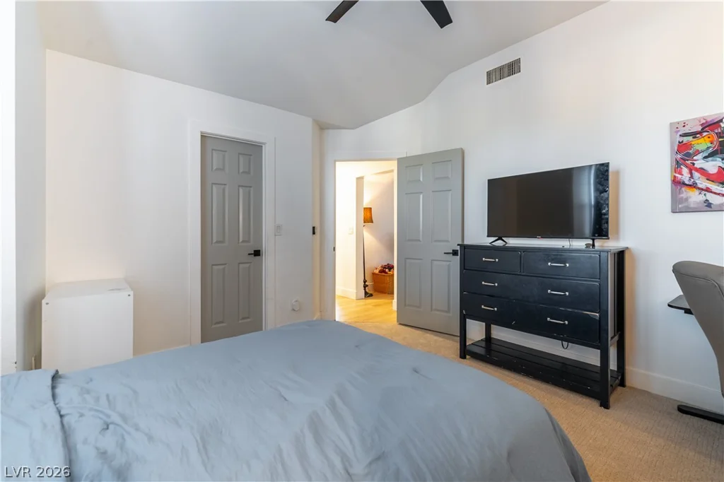 2929 Hampton Bluff, Las Vegas, NV 89117