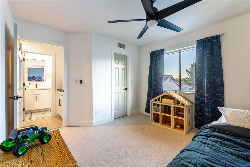 2929 Hampton Bluff, Las Vegas, NV 89117