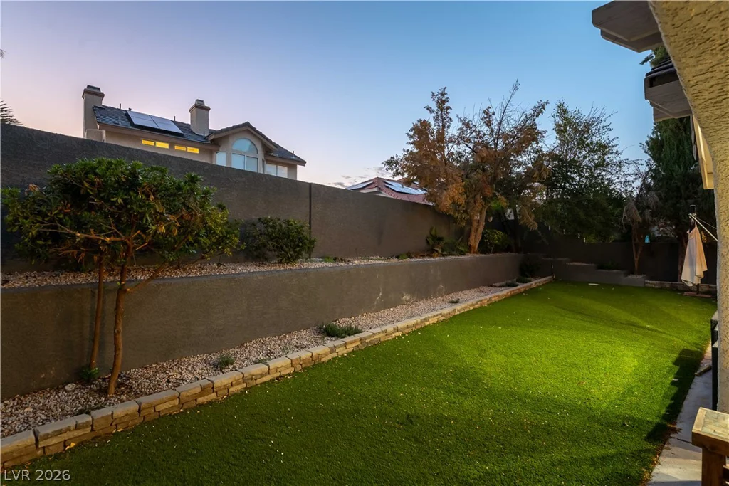 2929 Hampton Bluff, Las Vegas, NV 89117