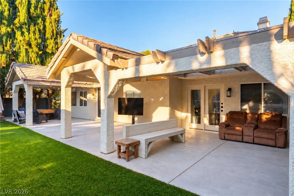 2929 Hampton Bluff, Las Vegas, NV 89117