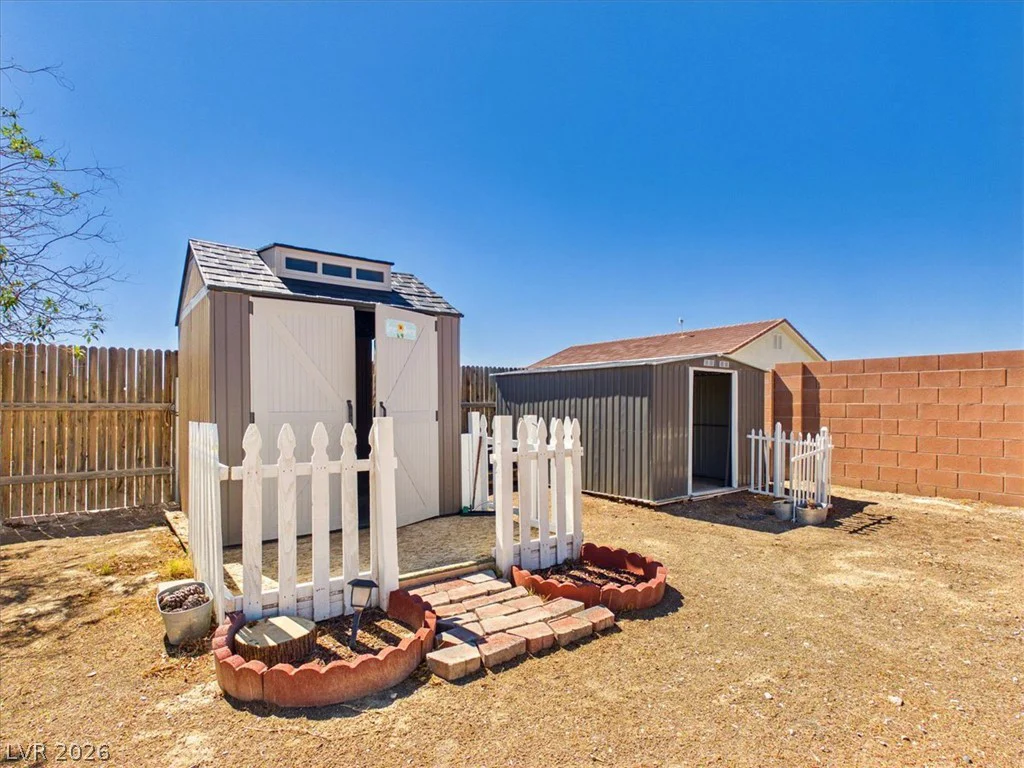 4970 Honey Locust, Pahrump, NV 89061