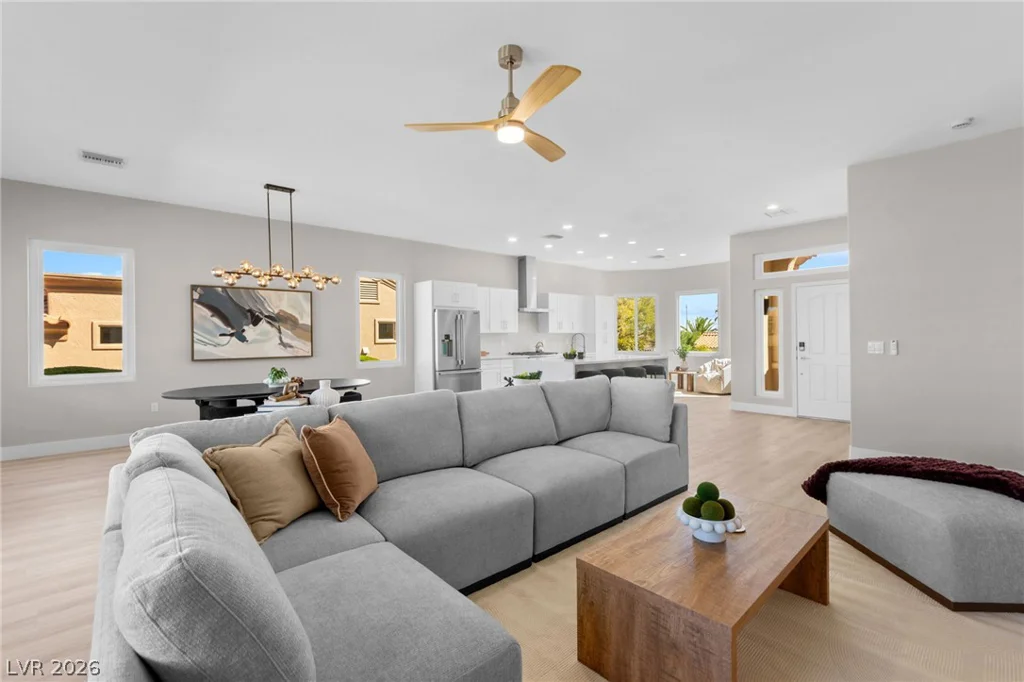 10404 Back Plains, Las Vegas, NV 89134