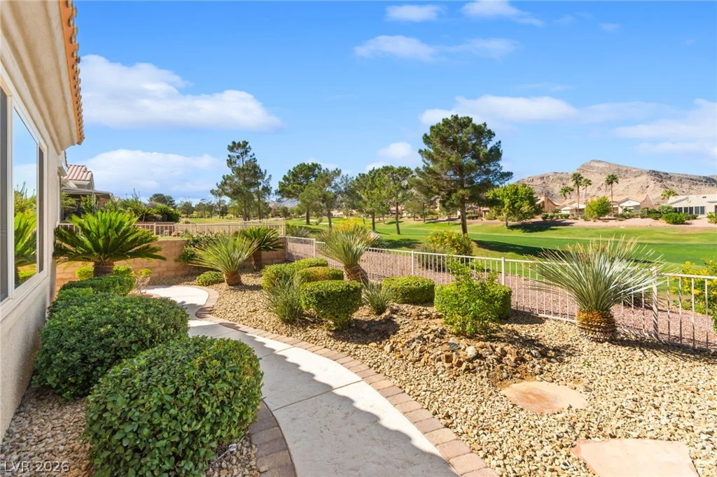 10404 Back Plains, Las Vegas, NV 89134
