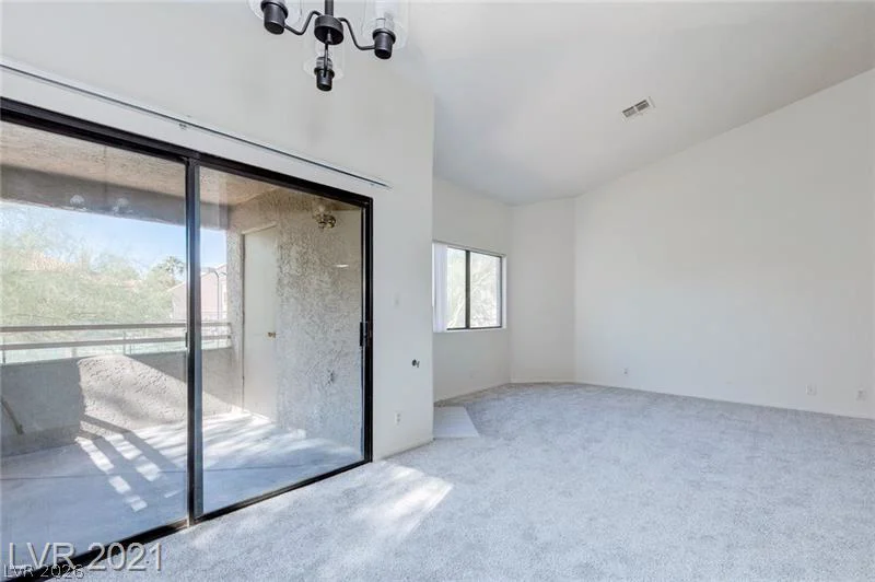 5020 Rainbow, Las Vegas, NV 89118