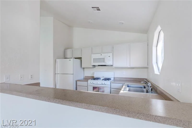 5020 Rainbow, Las Vegas, NV 89118