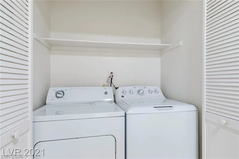 5020 Rainbow, Las Vegas, NV 89118