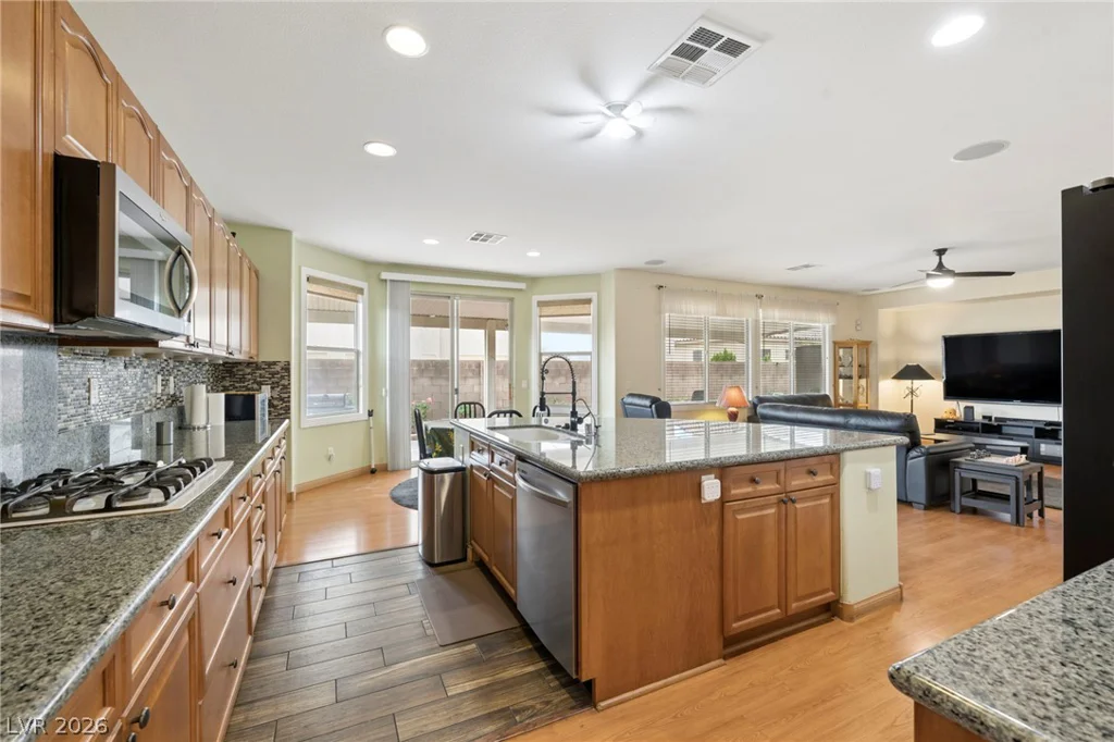 9203 White Waterfall, Las Vegas, NV 89149