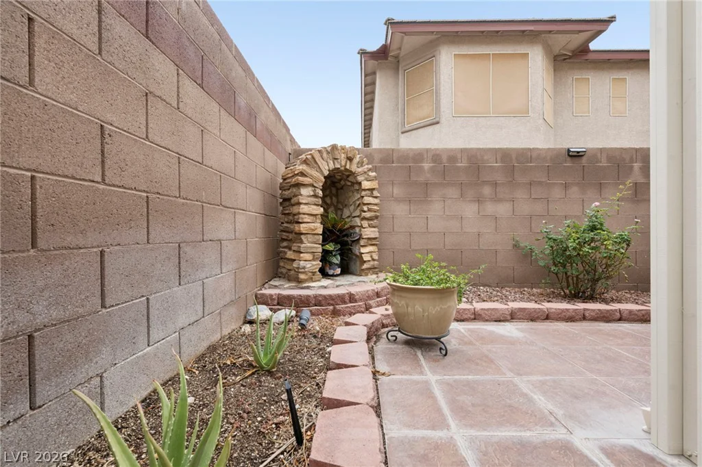 9203 White Waterfall, Las Vegas, NV 89149