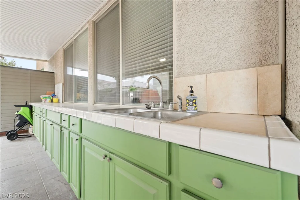 9203 White Waterfall, Las Vegas, NV 89149