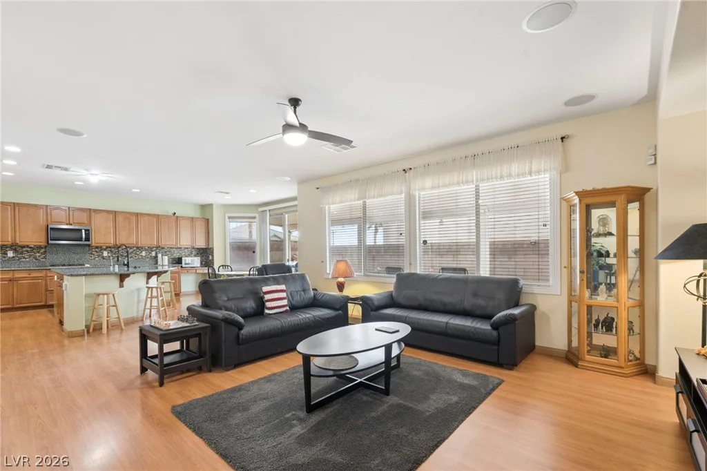 9203 White Waterfall, Las Vegas, NV 89149