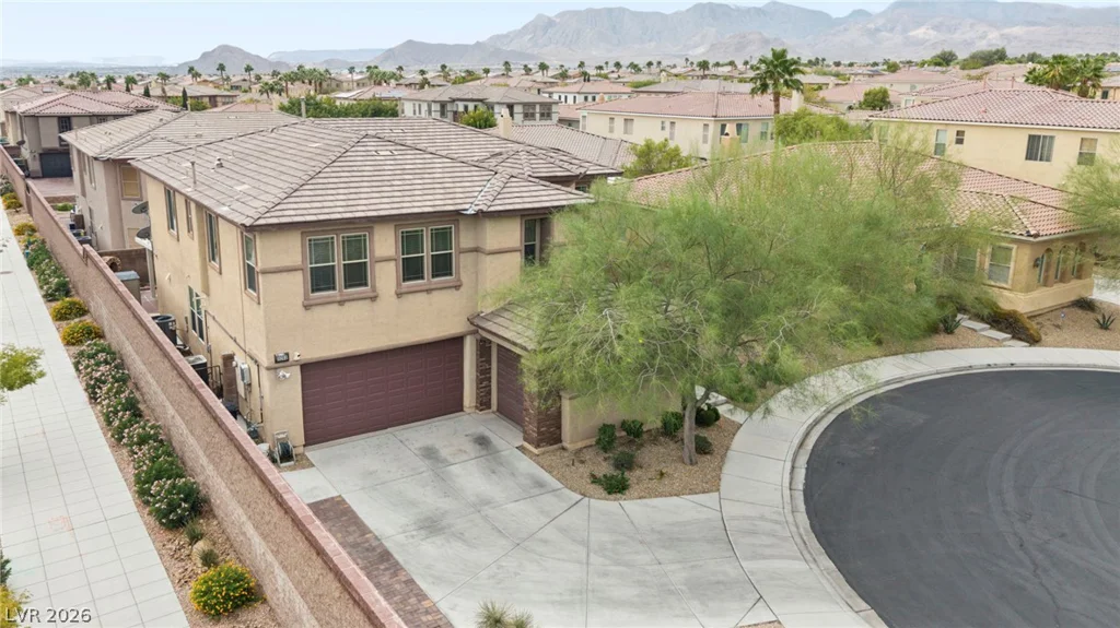 9203 White Waterfall, Las Vegas, NV 89149