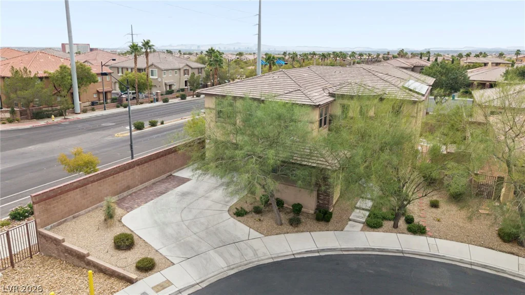 9203 White Waterfall, Las Vegas, NV 89149