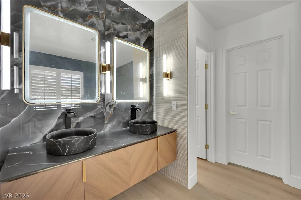 1240 Las Brisas, Henderson, NV 89074