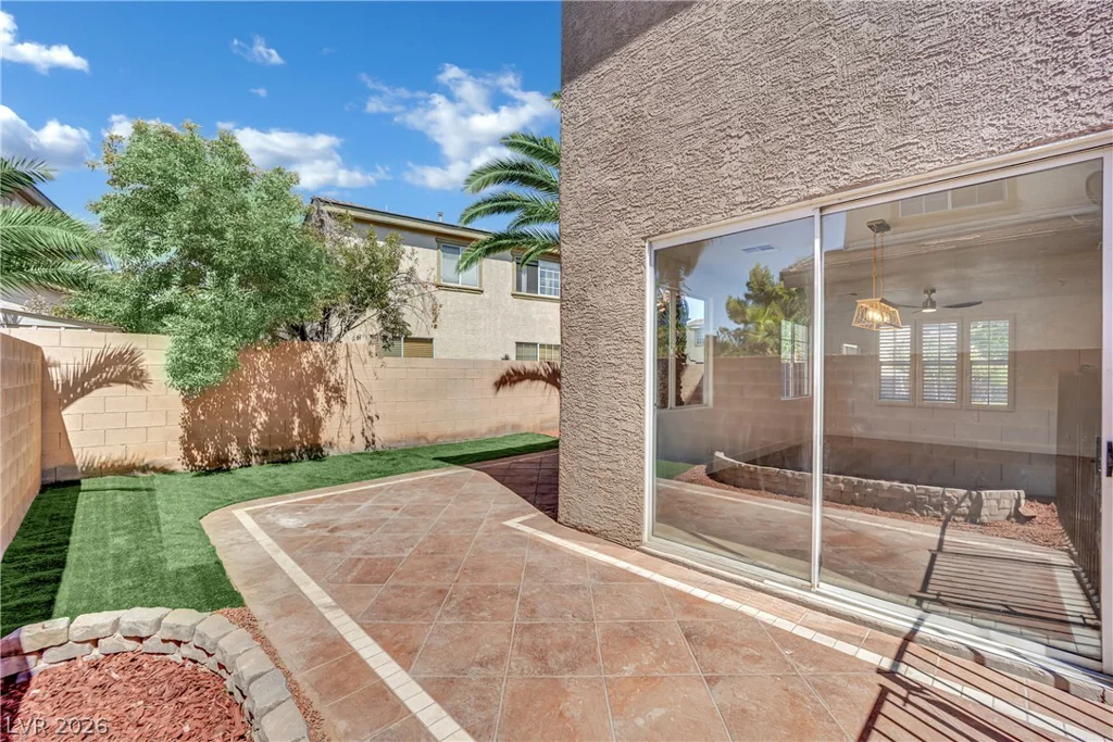 1240 Las Brisas, Henderson, NV 89074