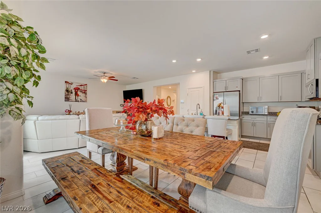 7711 Duran Harbor, North Las Vegas, NV 89084