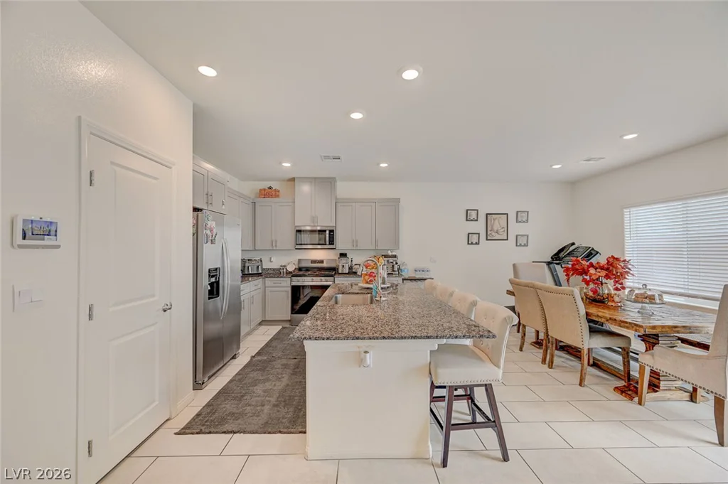 7711 Duran Harbor, North Las Vegas, NV 89084