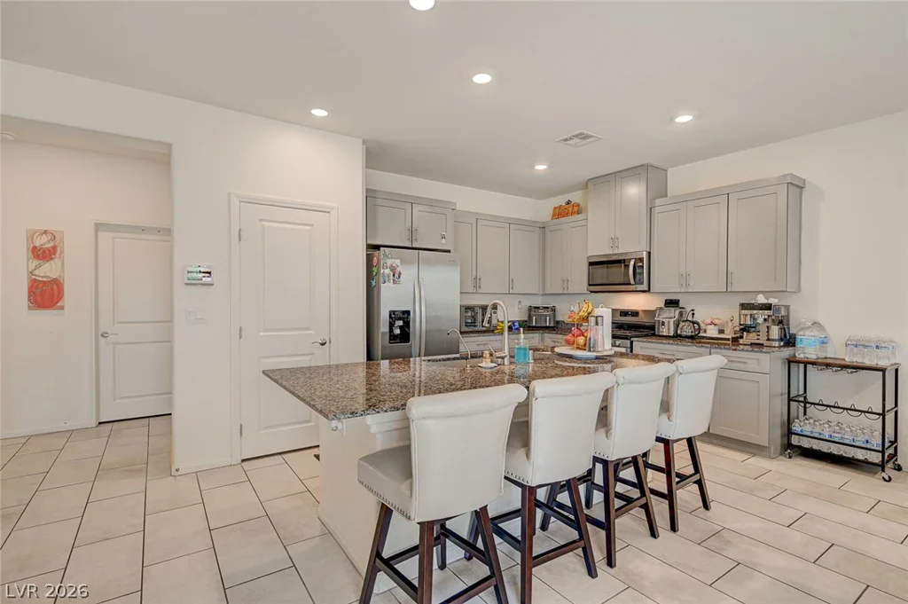 7711 Duran Harbor, North Las Vegas, NV 89084