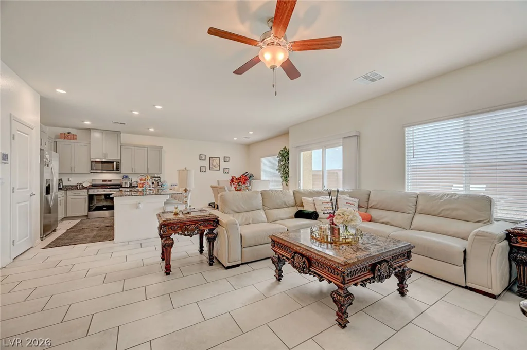 7711 Duran Harbor, North Las Vegas, NV 89084