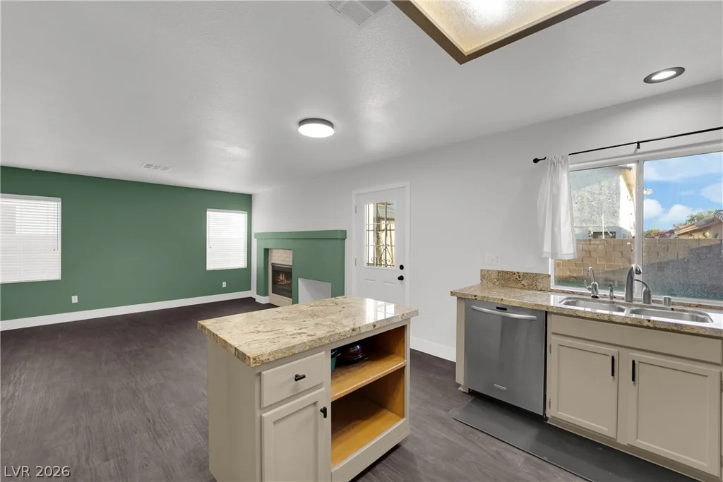 2104 Blue Zenith, Las Vegas, NV 89119