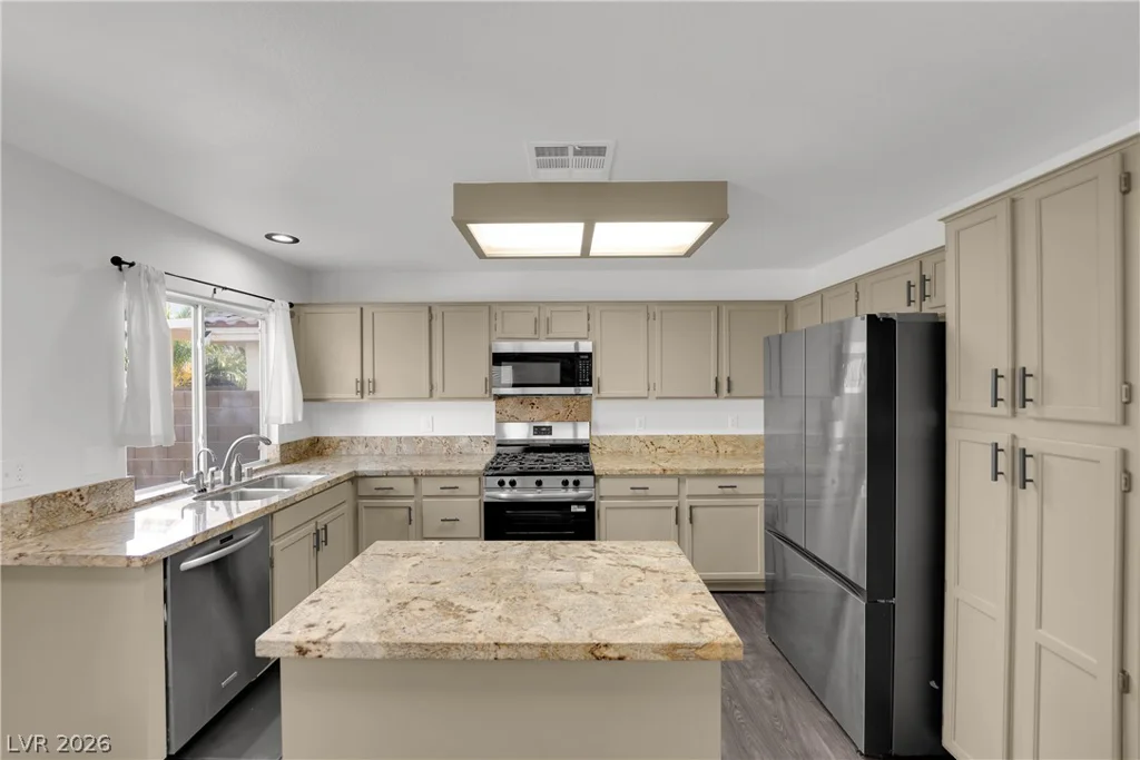 2104 Blue Zenith, Las Vegas, NV 89119