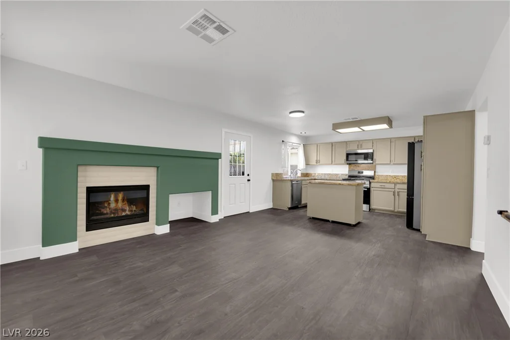 2104 Blue Zenith, Las Vegas, NV 89119