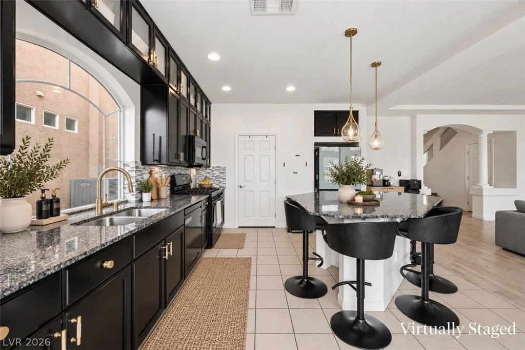 7074 Switchback Ridge, Las Vegas, NV 89118
