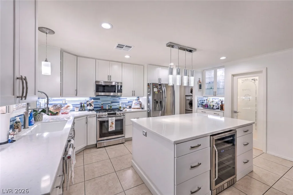 8251 Wild Diamond, Las Vegas, NV 89143