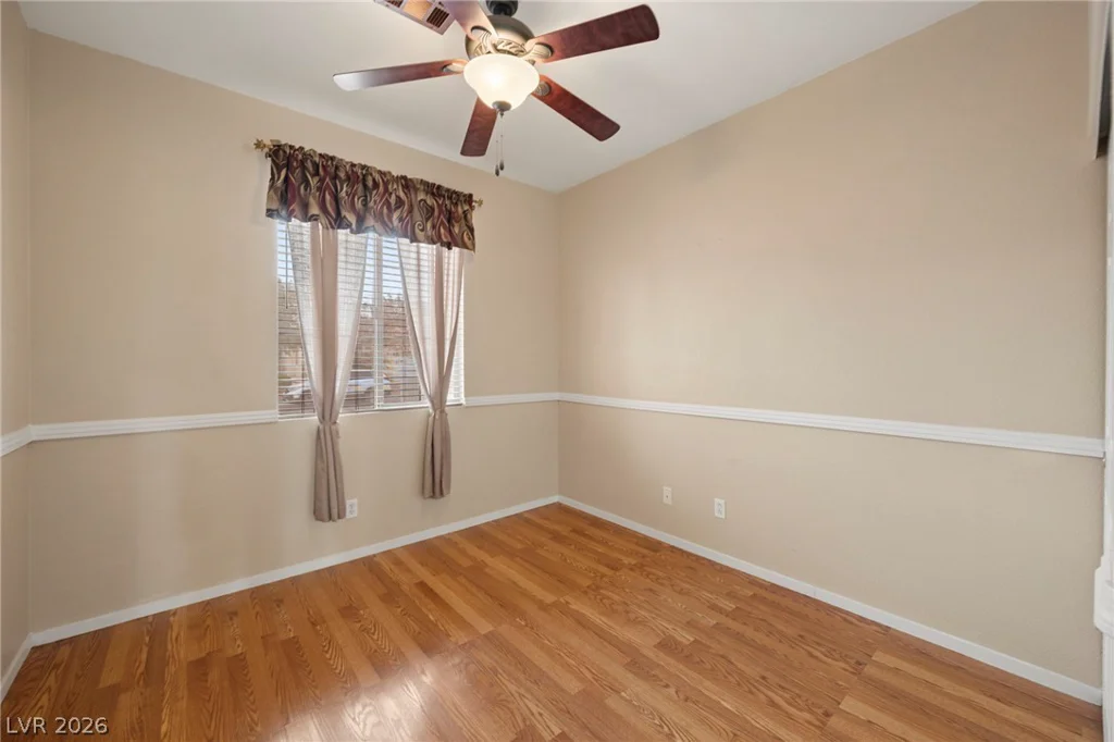 9474 Descending Creek, Las Vegas, NV 89123