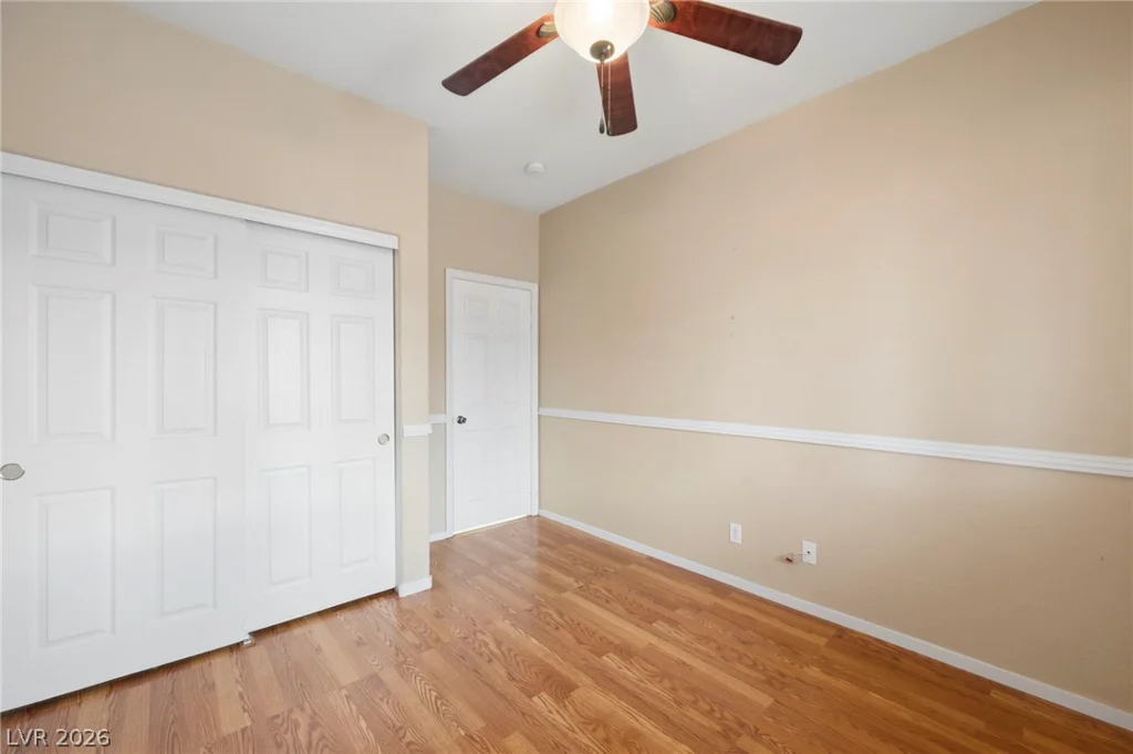 9474 Descending Creek, Las Vegas, NV 89123