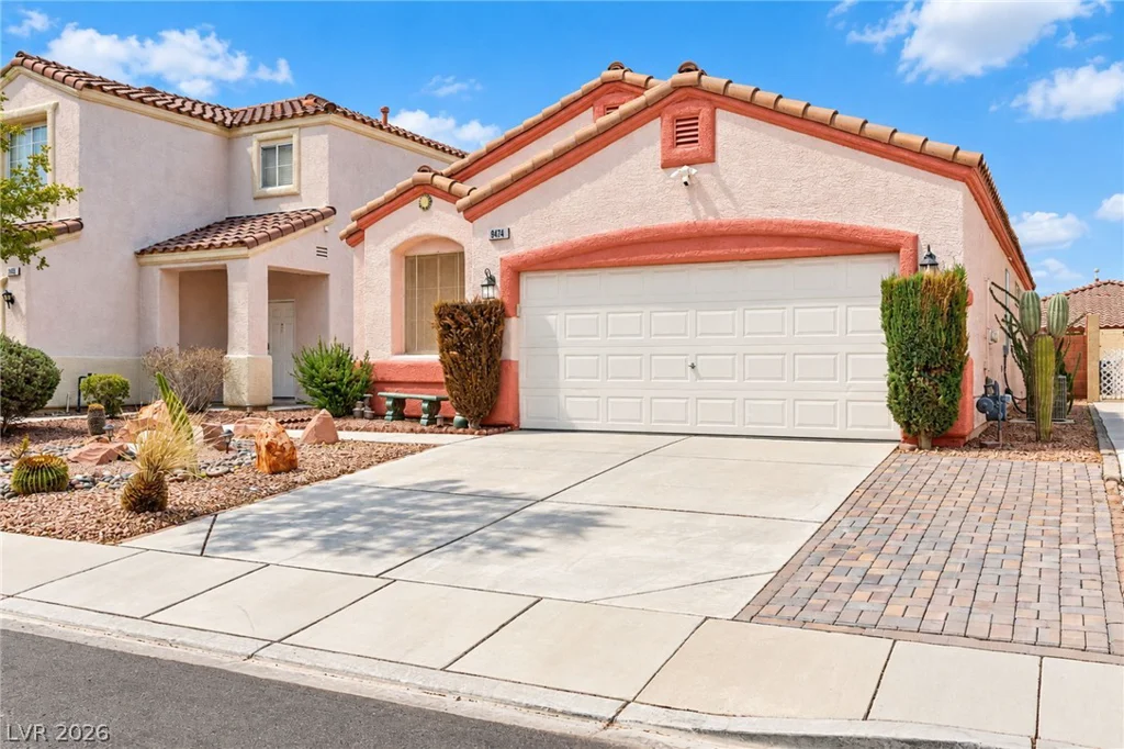 9474 Descending Creek, Las Vegas, NV 89123