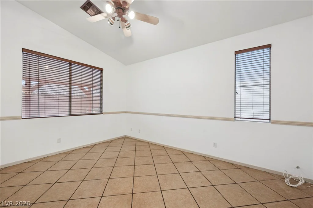 9474 Descending Creek, Las Vegas, NV 89123