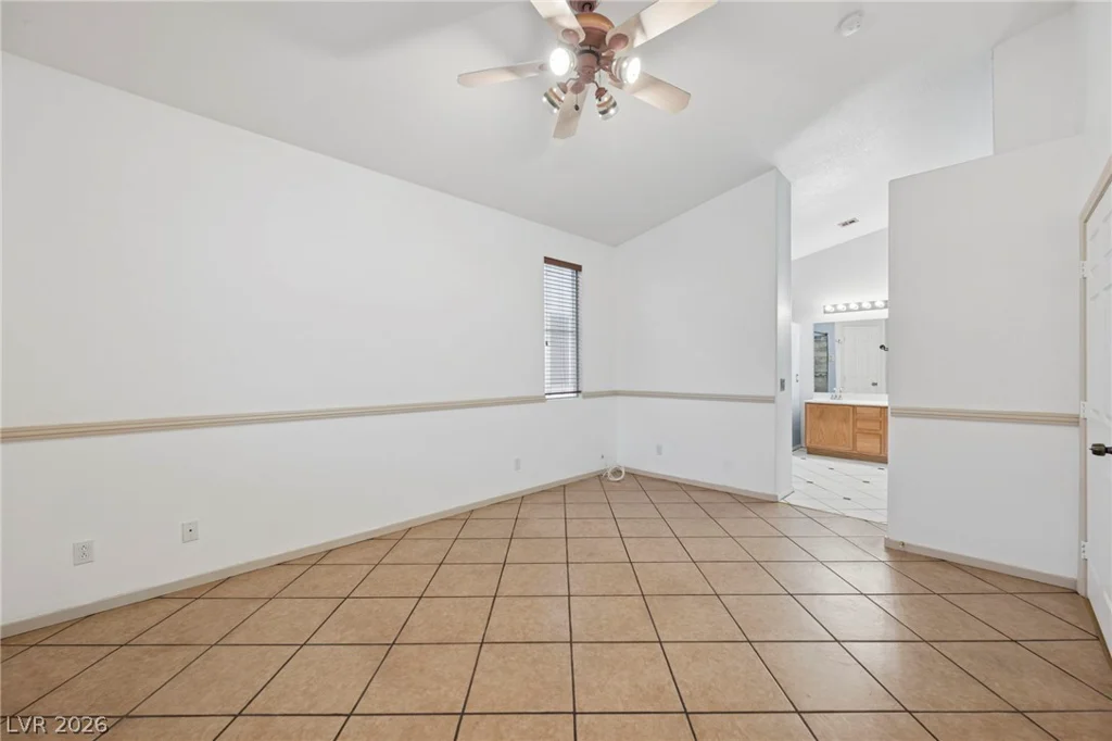 9474 Descending Creek, Las Vegas, NV 89123