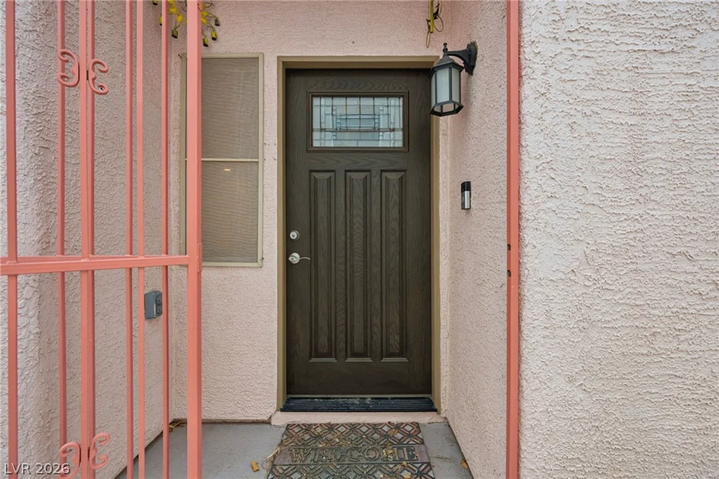 9474 Descending Creek, Las Vegas, NV 89123