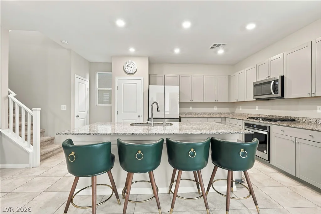 7002 Ford, Las Vegas, NV 89113