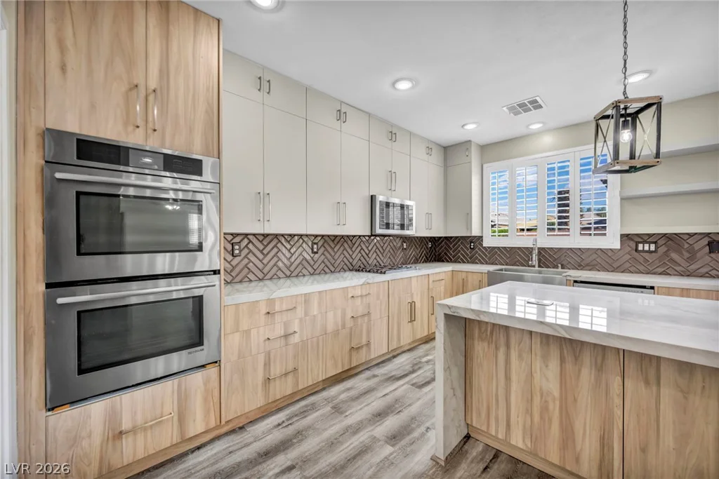 5924 Vista Creek, North Las Vegas, NV 89031