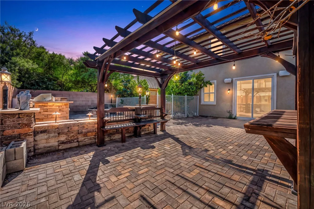 5924 Vista Creek, North Las Vegas, NV 89031
