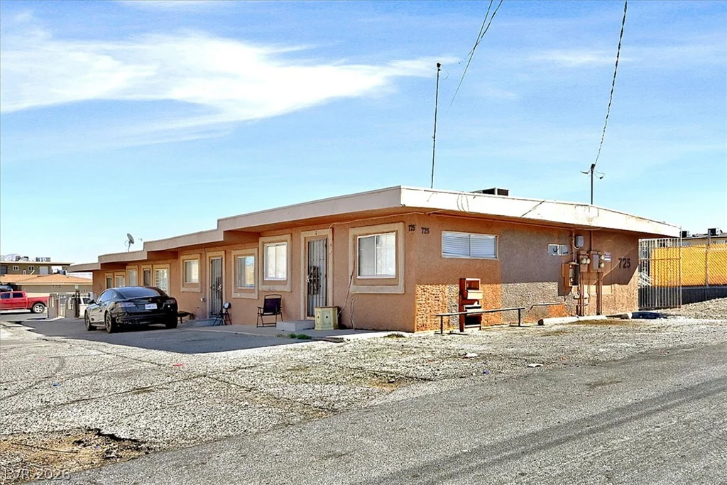 725 11th, Las Vegas, NV 89101