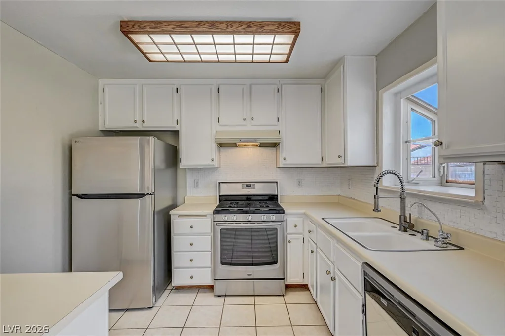 362 Manzanita, Henderson, NV 89014