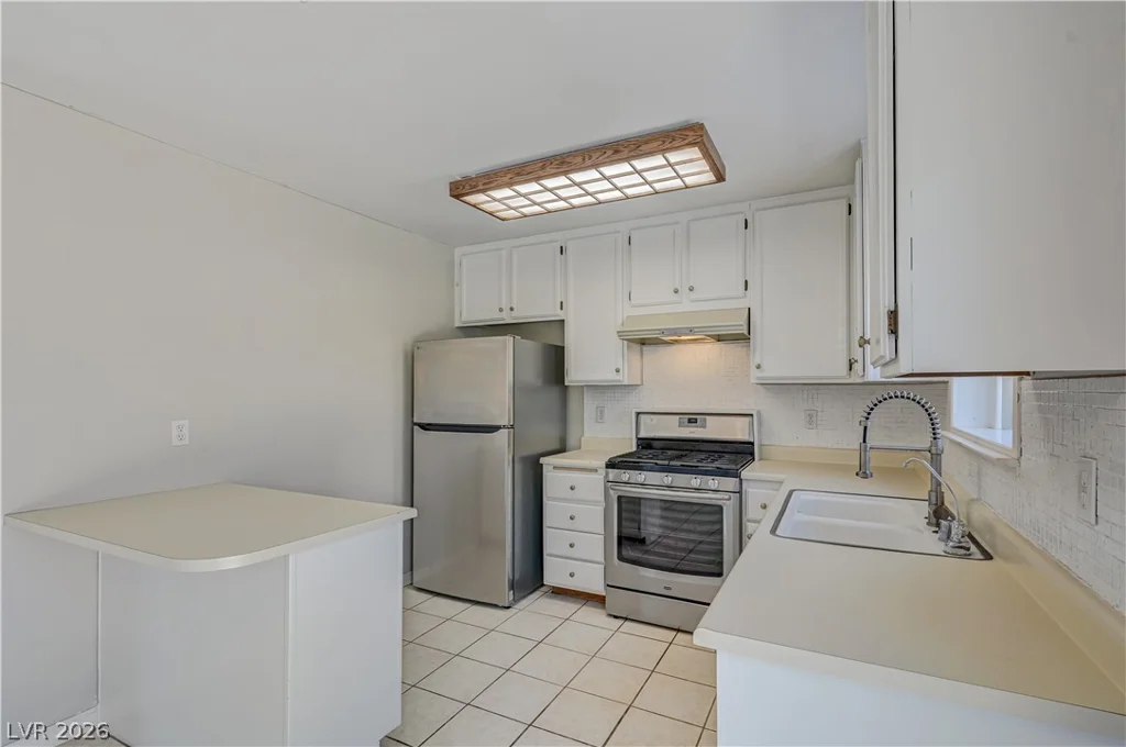 362 Manzanita, Henderson, NV 89014