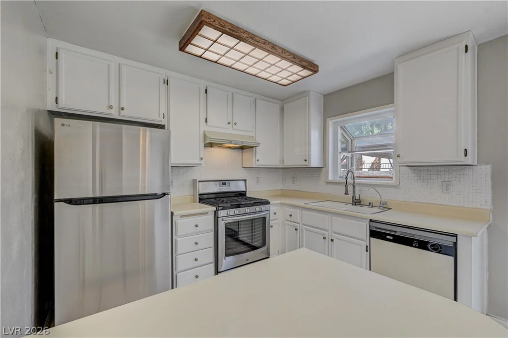 362 Manzanita, Henderson, NV 89014