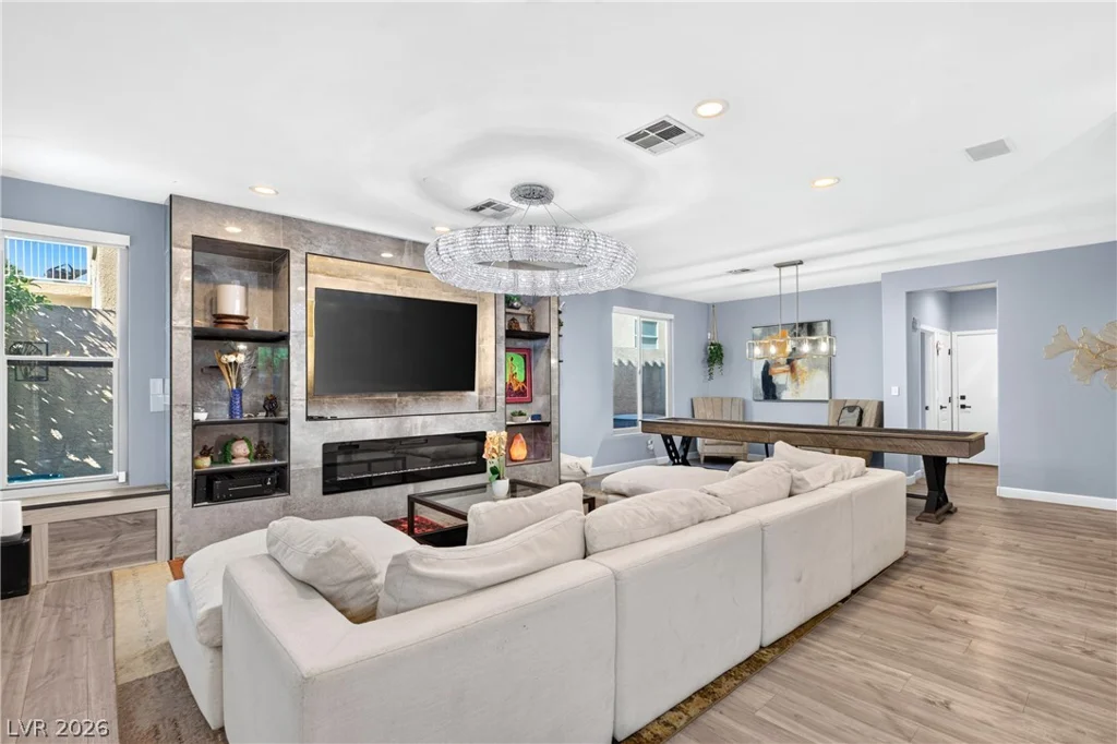 8413 Willow Point, Las Vegas, NV 89128
