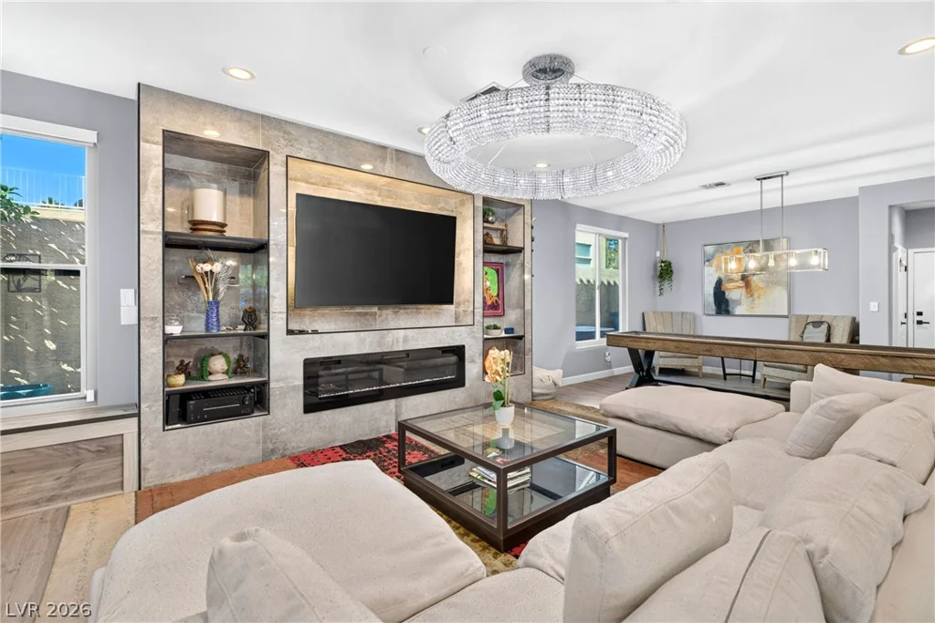 8413 Willow Point, Las Vegas, NV 89128