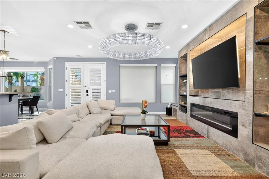 8413 Willow Point, Las Vegas, NV 89128