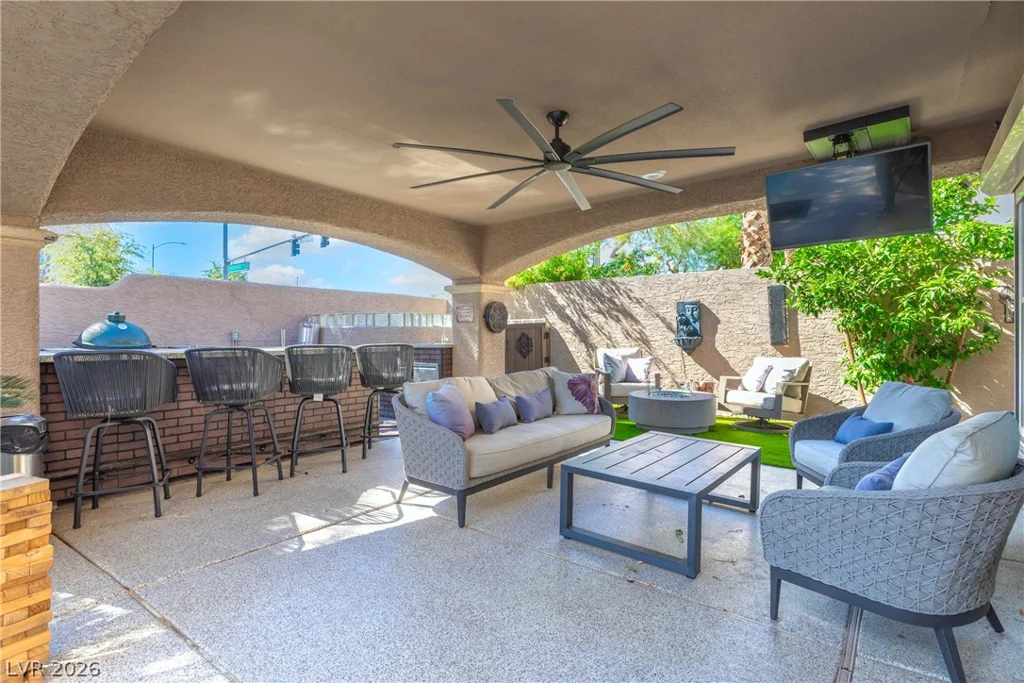 8413 Willow Point, Las Vegas, NV 89128