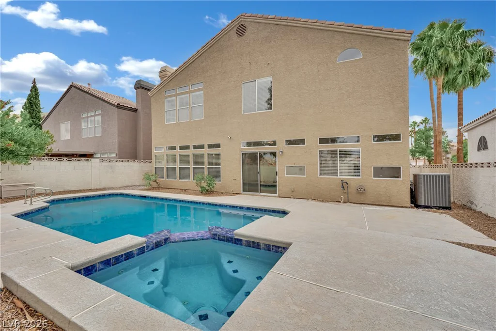 2106 Club Meadows, Henderson, NV 89074