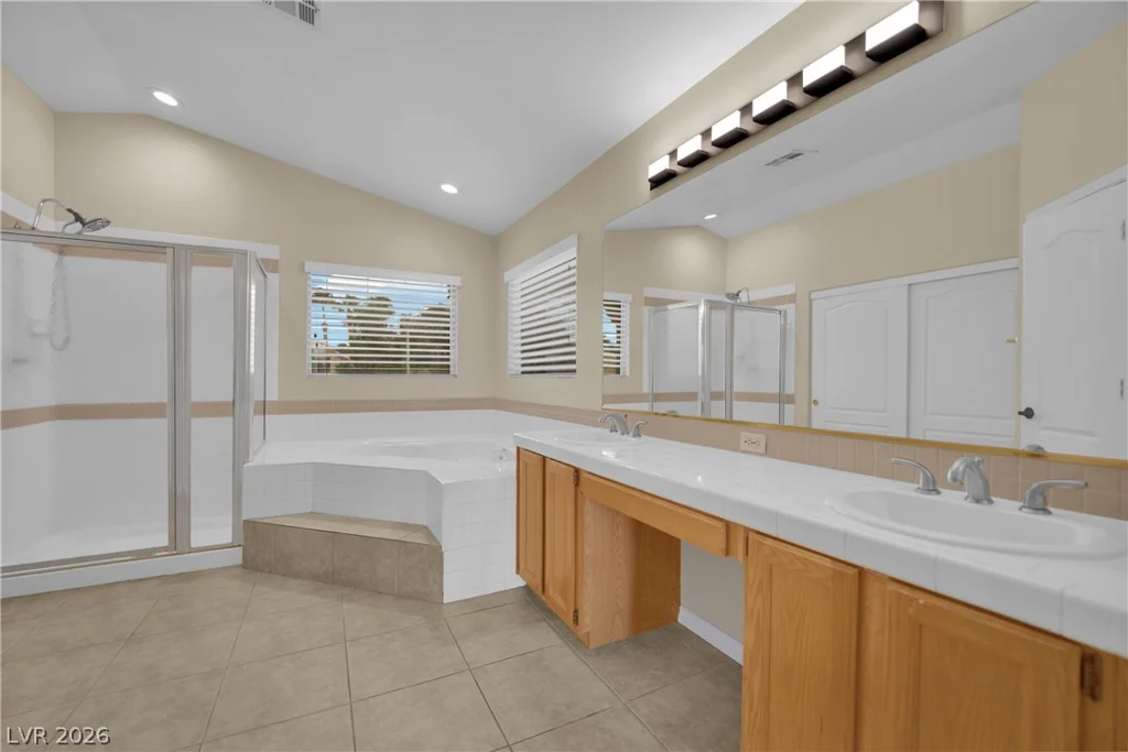 2106 Club Meadows, Henderson, NV 89074