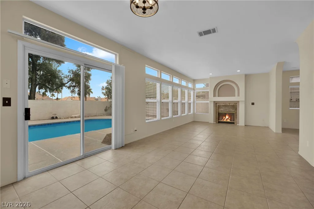 2106 Club Meadows, Henderson, NV 89074