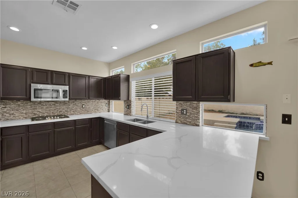 2106 Club Meadows, Henderson, NV 89074