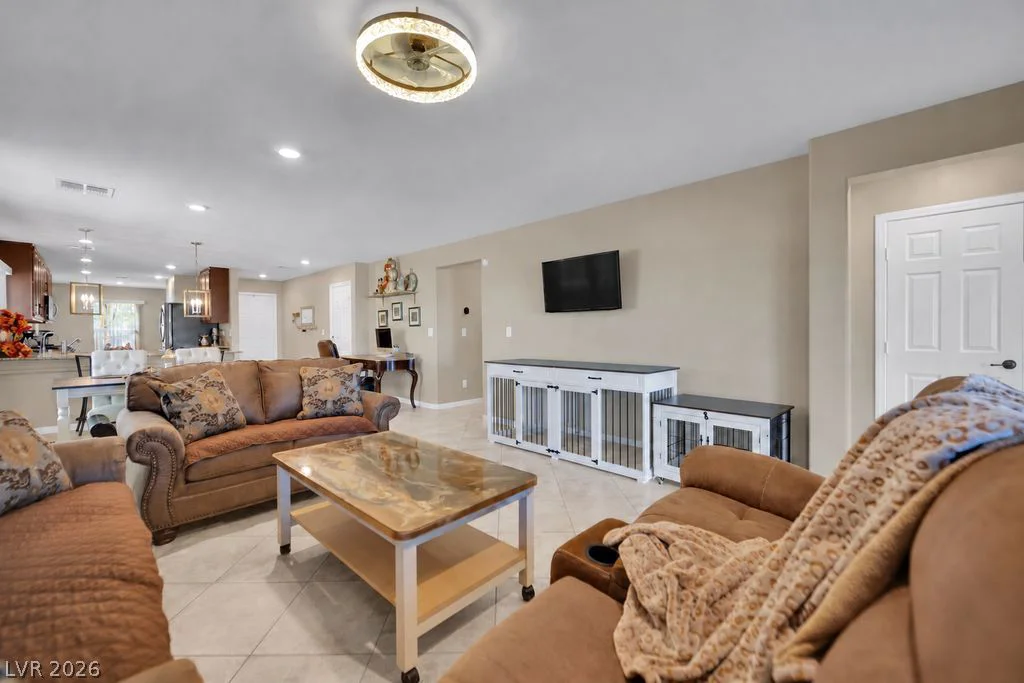 6833 Toll Mountain, North Las Vegas, NV 89086