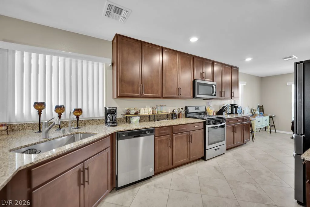 6833 Toll Mountain, North Las Vegas, NV 89086